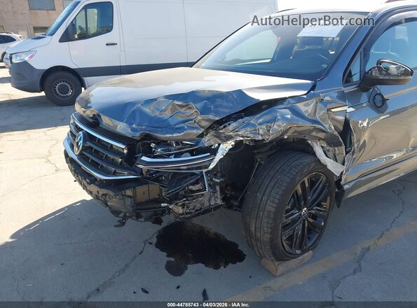 3VVCB7AX6NM093902 2022 VOLKSWAGEN TIGUAN Gray 