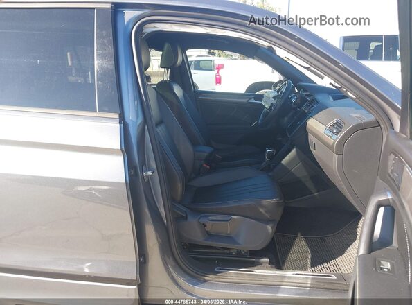 3VVCB7AX6NM093902 2022 VOLKSWAGEN TIGUAN Gray 
