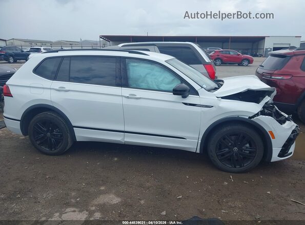 3VVCB7AX8NM036245 2022 VOLKSWAGEN TIGUAN White Вид задньої частини салону