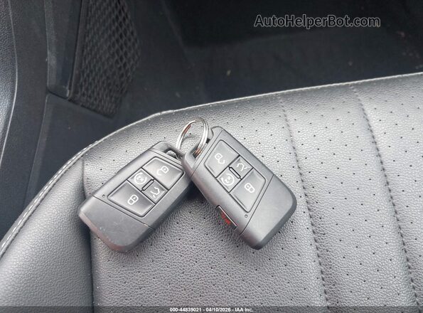 3VVCB7AX8NM036245 2022 VOLKSWAGEN TIGUAN White Вид панелі приладів