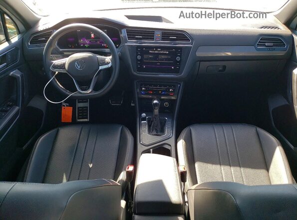 3VVCB7AX8PM041755 2023 VOLKSWAGEN TIGUAN White წინა პანელის ხედი