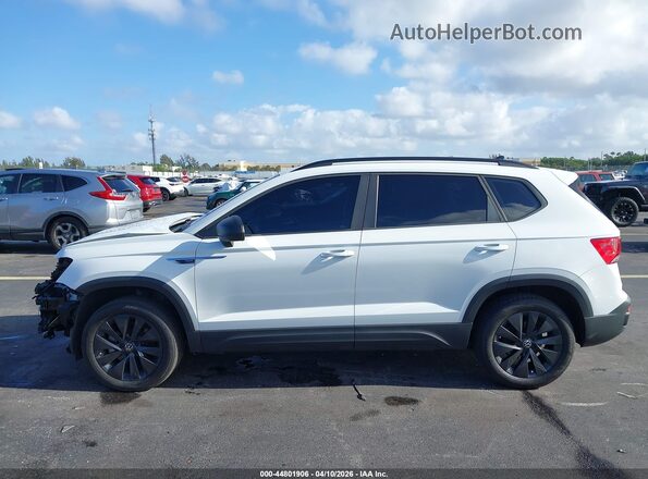 3VVCX7B26NM098263 2022 VOLKSWAGEN TAOS Белый 