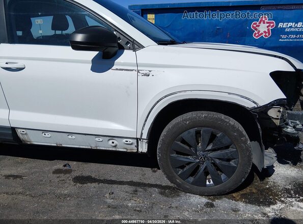 3VVDX7B25PM323621 2023 VOLKSWAGEN TAOS White 