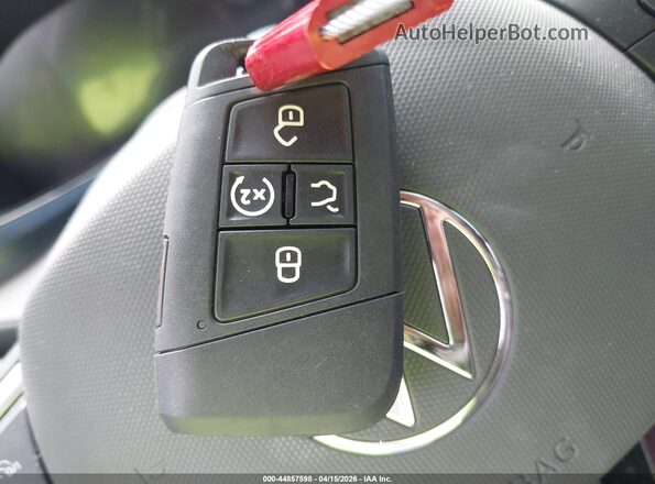3VVEX7B24RM086045 2024 VOLKSWAGEN TAOS Gray Vista del salpicadero