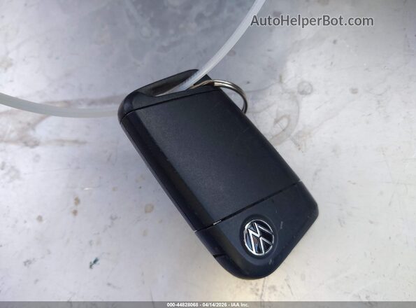 3VVEX7B29PM330365 2023 VOLKSWAGEN TAOS Белый Вид панели приборов