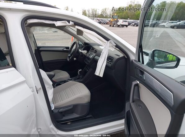 3VVFB7AX3RM031327 2024 VOLKSWAGEN TIGUAN White Vista interior delantera