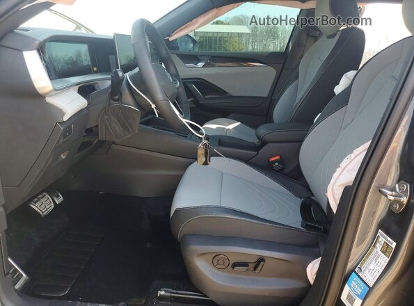 3VVGR7RM2TM025441 2026 VOLKSWAGEN TIGUAN Gray 