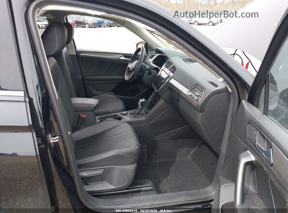 3VVMB7AX4RM184158 2024 VOLKSWAGEN TIGUAN Black Вид салону спереду