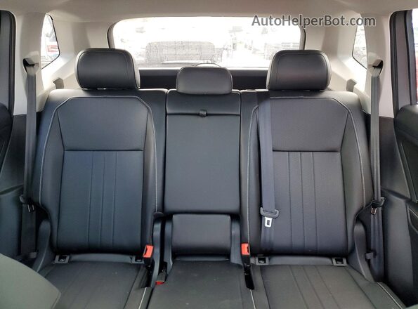 3VVMB7AX7RM175681 2024 VOLKSWAGEN TIGUAN Silver უკანა სავარძლების ხედი