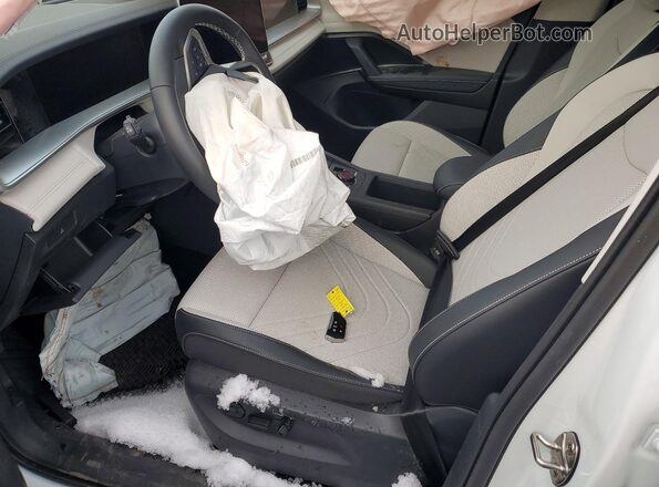 3VVMR7RM7SM062907 2025 VOLKSWAGEN TIGUAN White Սալոնի դիմացի տեսք