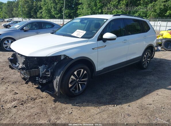 3VVRB7AX1RM225755 2024 VOLKSWAGEN TIGUAN White Vista tres cuartos delantera izquierda