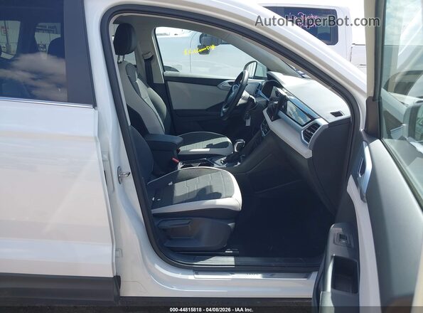 3VVSC7B23TM043337 2026 VOLKSWAGEN TAOS Белый Вид салона спереди