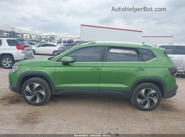 3VVVC7B23SM076303 2025 VOLKSWAGEN TAOS Green Панорамний вид салону 360°