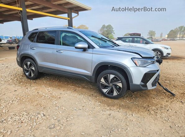 3VVVC7B24TM000574 2026 VOLKSWAGEN TAOS Silver Delantero derecho