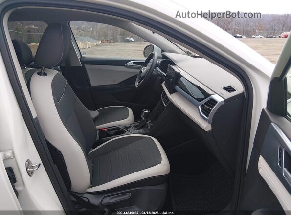 3VVVC7B25SM030276 2025 VOLKSWAGEN TAOS Белый Вид салона спереди