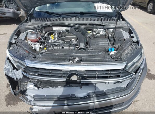 3VW5M7BU6RM080558 2024 VOLKSWAGEN JETTA Silver Widok z tyłu