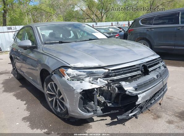 3VW5M7BU6RM080558 2024 VOLKSWAGEN JETTA Silver Widok z przodu