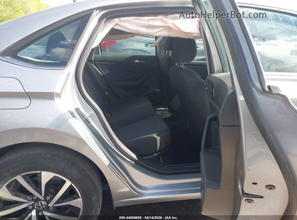 3VW5M7BU6RM080558 2024 VOLKSWAGEN JETTA Silver Widok naklejki z numerem VIN