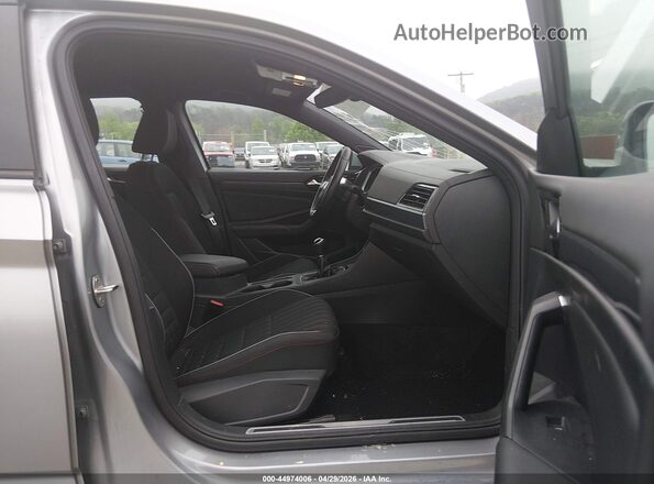 3VW5T7BU7KM272919 2019 VOLKSWAGEN JETTA Silver Front interior view