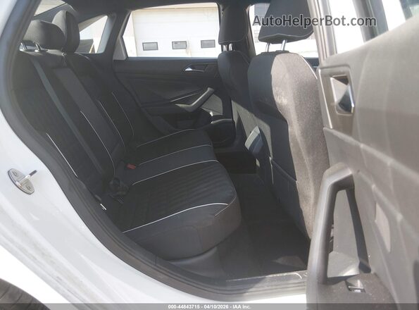 3VWAM7BU0RM093899 2024 VOLKSWAGEN JETTA White Vista de la etiqueta del VIN