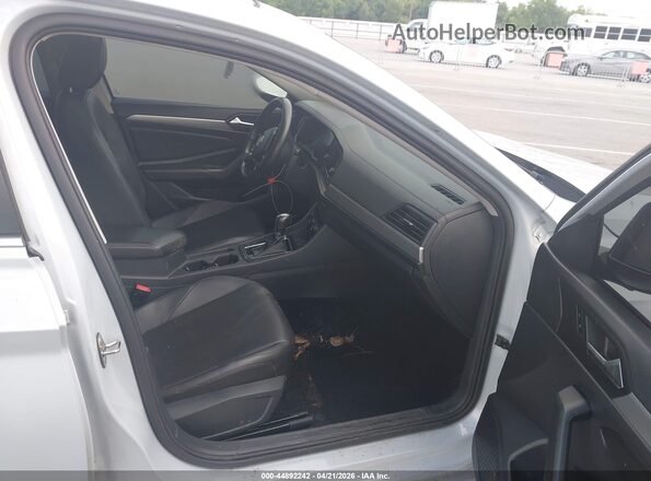 3VWC57BU7KM009573 2019 VOLKSWAGEN JETTA White Вид салону спереду
