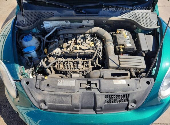 3VWF17AT8HM609867 2017 VOLKSWAGEN BEETLE Green Вид задньої частини салону