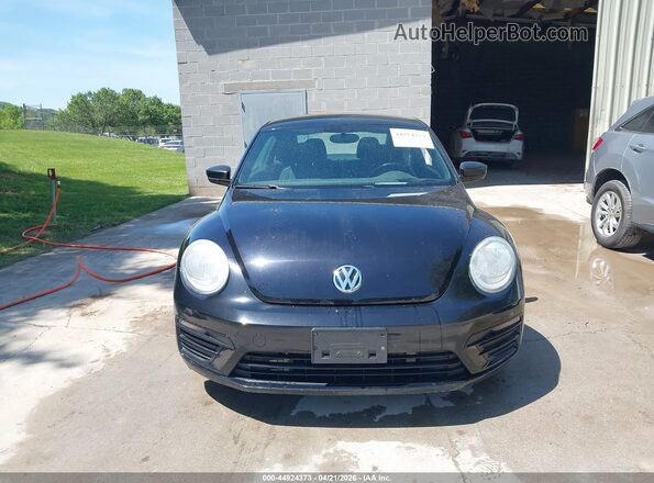3VWFD7AT1JM721150 2018 VOLKSWAGEN BEETLE Черный Вид щитка приборов