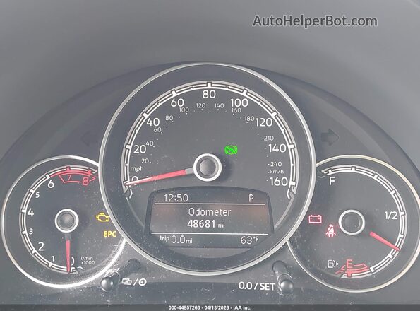 3VWFD7AT1KM715849 2019 VOLKSWAGEN BEETLE White 