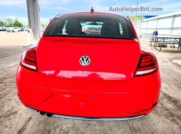 3VWFD7AT5JM705338 2018 VOLKSWAGEN BEETLE Red Widok z tyłu