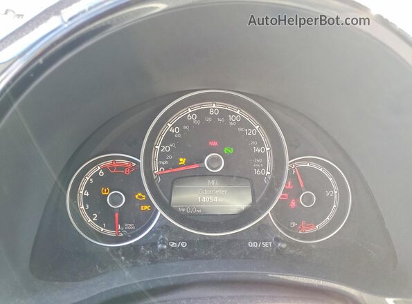 3VWFD7AT7KM711983 2019 VOLKSWAGEN BEETLE Blue 