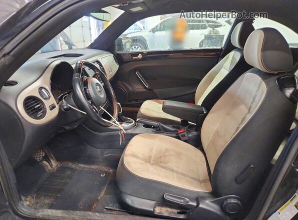 3VWFD7ATXJM706002 2018 VOLKSWAGEN BEETLE Black Front interior view