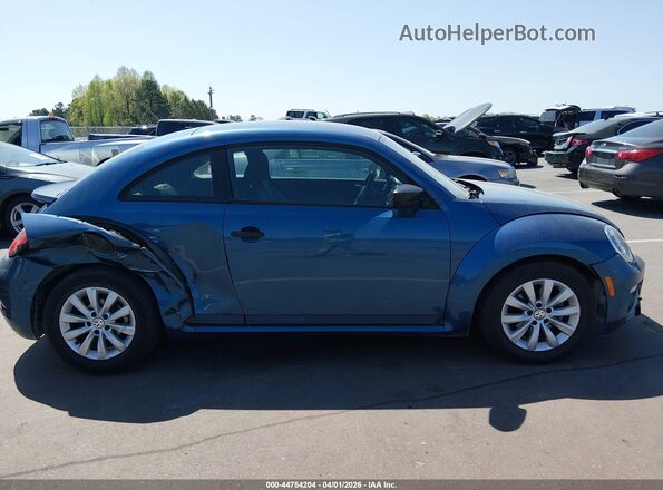 3VWFD7ATXJM716660 2018 VOLKSWAGEN BEETLE Blue Rear interior view