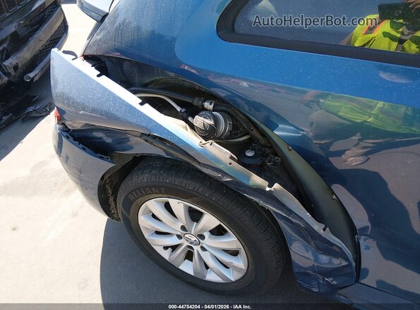 3VWFD7ATXJM716660 2018 VOLKSWAGEN BEETLE Blue Front view