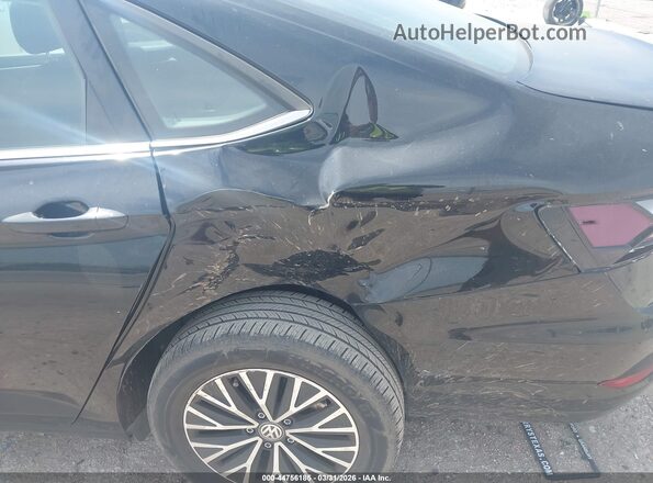 3VWN57BU3MM091880 2021 VOLKSWAGEN JETTA Черный Вид спереди
