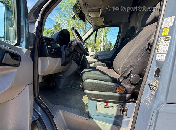 WD3PE7CD3JP631447 2018 MERCEDES-BENZ SPRINTER Blue 