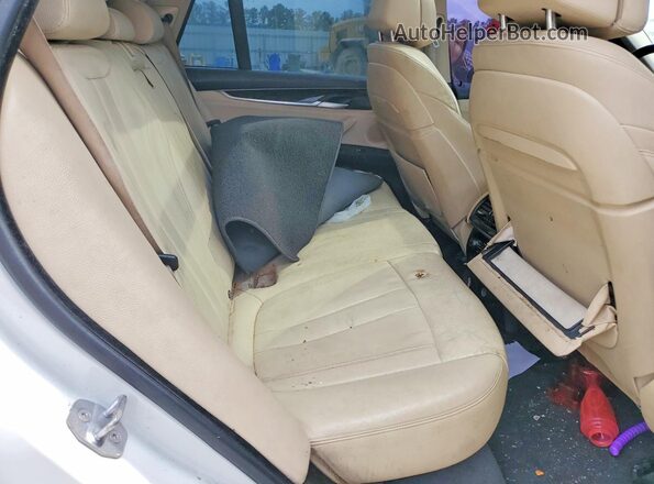 5UXKR0C5XG0P22915 2016 BMW X5 White 