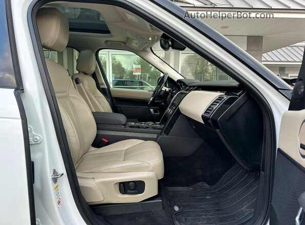SALRG2RV7K2412963 2019 LAND ROVER DISCOVERY White Հետևի տեսք