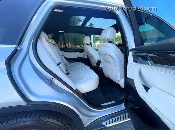 5UXKR0C57H0V66589 2017 BMW X5 Silver 