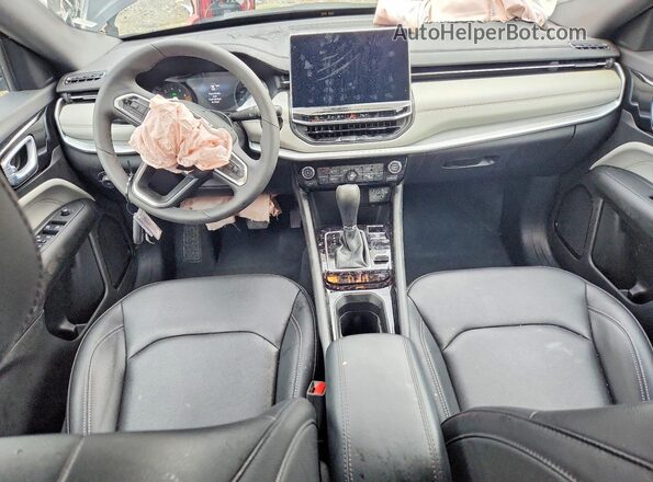 3C4NJDCN1ST579300 2025 JEEP COMPASS Black Առջևի վահանակի տեսք