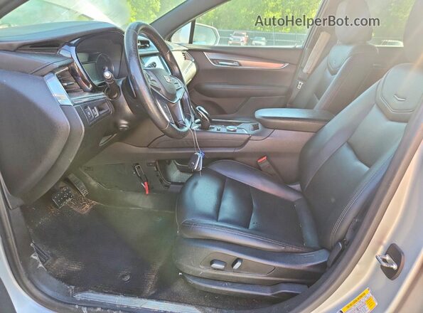 1GYKNBR42LZ148866 2020 CADILLAC XT5 Серебряный 