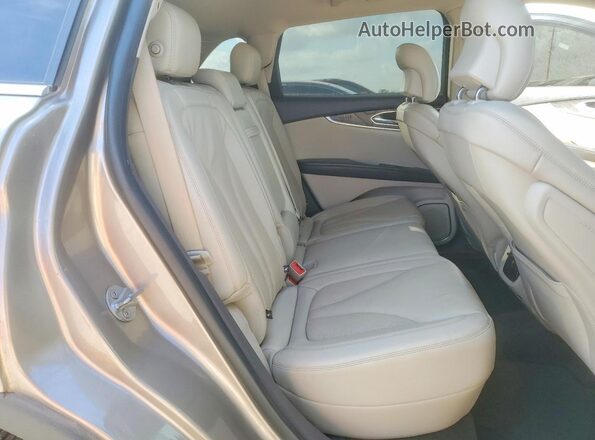 2LMPJ6K92KBL18911 2019 LINCOLN NAUTILUS Tan Շարժիչի բաժամունքի տեսք