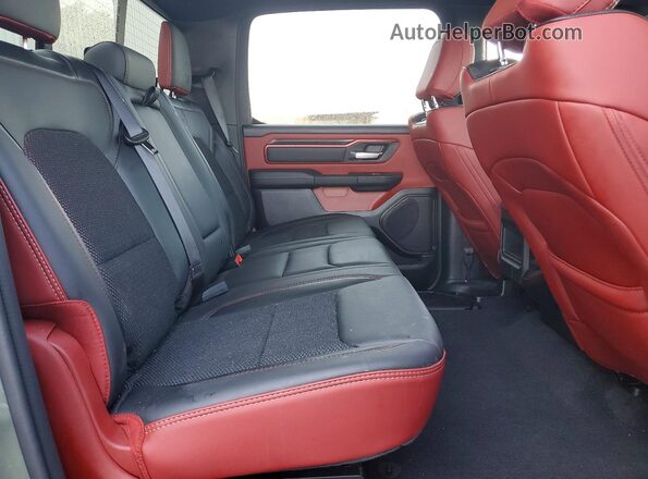 1C6SRFLP8TN264382 2026 RAM 1500 Green Rear interior view