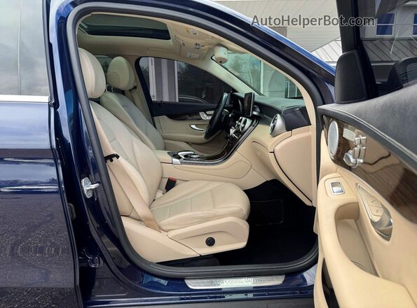 WDC0G4KB9GF011985 2016 MERCEDES-BENZ GLC-CLASS Blue Rear view