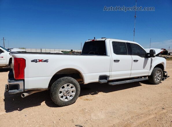 1FT7W2BN8PEC08836 2023 FORD F250 White Trasero derecho