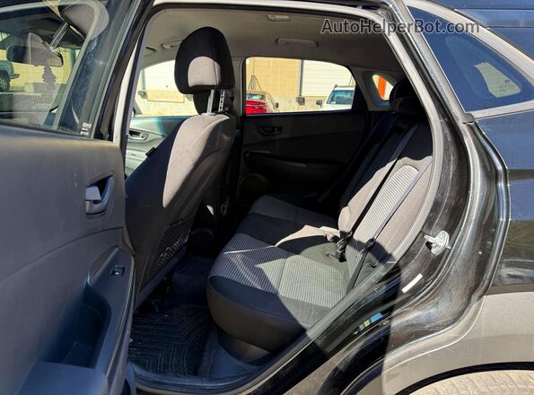 KM8K2CAA0JU131639 2018 HYUNDAI KONA Black 