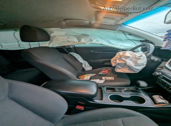 5XYPGDA55KG433404 2019 KIA SORENTO White Dashboard view