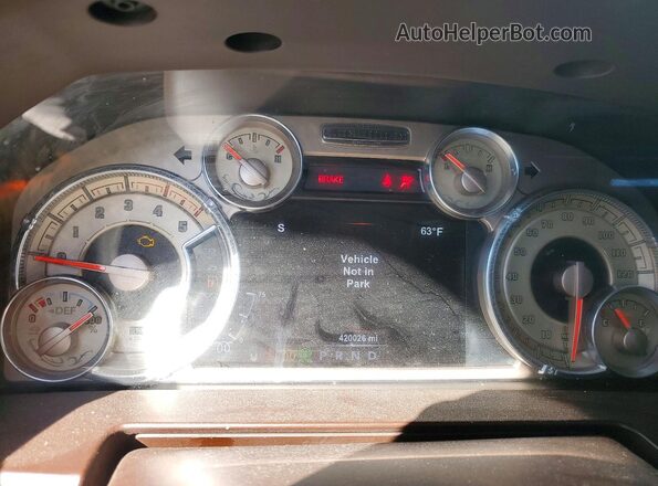 3C63RRKL2HG576797 2017 RAM 3500 White Вид задніх сидінь