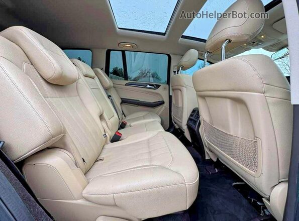 4JGDF6EE5JB124726 2018 MERCEDES-BENZ GLS Blue Front interior view