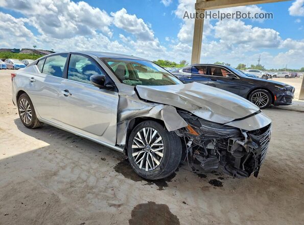 1N4BL4DV7SN351027 2025 NISSAN ALTIMA Silver Front right
