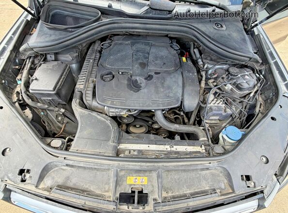 4JGDA5JB5HA861218 2017 MERCEDES-BENZ GLE Gray Vista interior delantera
